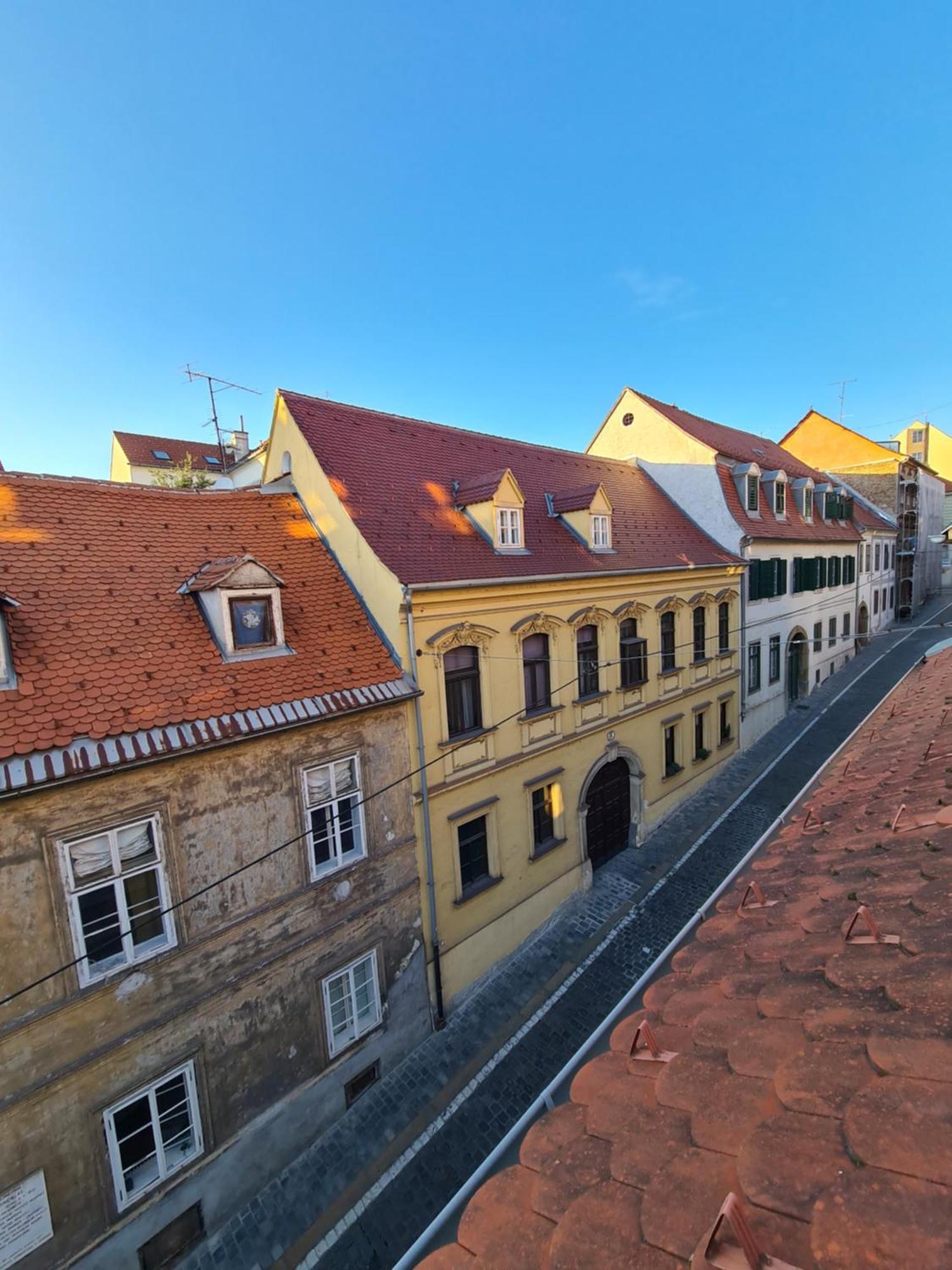 Old Town Cabin Apartment Загреб Екстер'єр фото